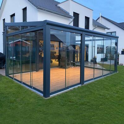 Terrassenüberdachung mit Beleuchtung