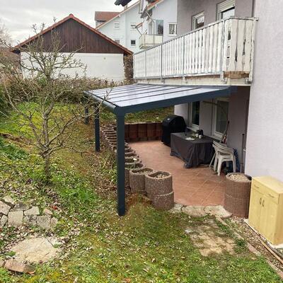 Terrassenüberdachung im Souterrain